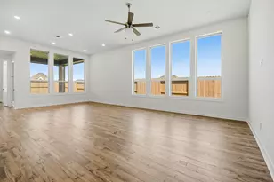 12226 Hyland Ln, Mont Belvieu, TX 77523 - Photo 11