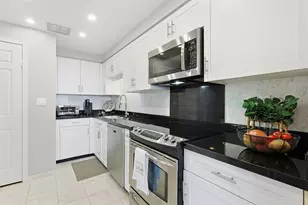 2001 Holcombe Blvd, Houston, TX 77030 - Photo 5