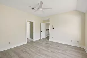 7911 Millbrook Dr, Houston, TX 77095 - Photo 19