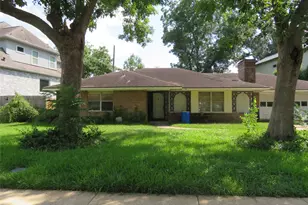 3807 Linkwood Dr, Houston, TX 77025 - Photo 17