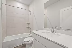 2513 16th St, Bay City, TX 77414 - Photo 5