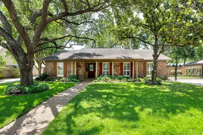 10727 Piping Rock Lane, Houston, TX 77042 - Photo 1