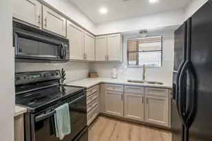 202 Lakeview Terrace, Conroe, TX 77356 - Photo 7