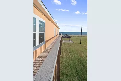 981 Dolly Street, Gilchrist, TX 77617 - Photo 41