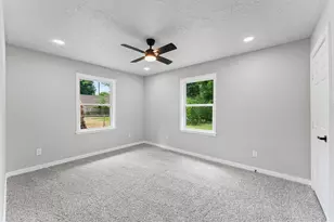 409 Midway Dr, Baytown, TX 77521 - Photo 11