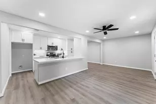 409 Midway Dr, Baytown, TX 77521 - Photo 7