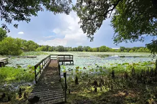 138 N Lake Dr, Winnie, TX 77665 - Photo 5