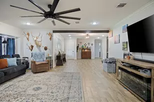 138 N Lake Dr, Winnie, TX 77665 - Photo 25