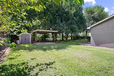 138 N Lake Drive, Winnie, TX 77665 - Photo 5
