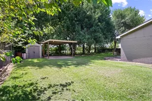 138 N Lake Dr, Winnie, TX 77665 - Photo 5