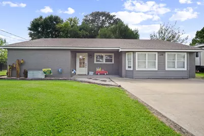 138 N Lake Drive, Winnie, TX 77665 - Photo 1