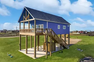 2313 Gumbo Dr, Gilchrist, TX 77617 - Photo 9