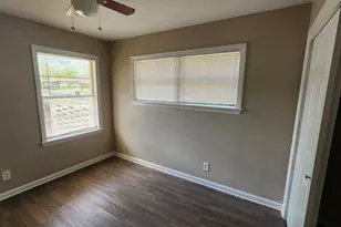 2907 Dragonwick Dr, Houston, TX 77045 - Photo 9