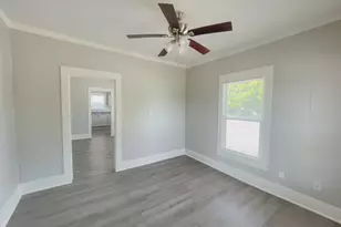 2710 Brewster St, Houston, TX 77026 - Photo 3