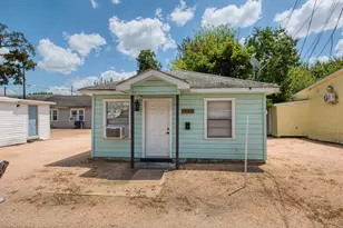 2710 Brewster St, Houston, TX 77026 - Photo 15