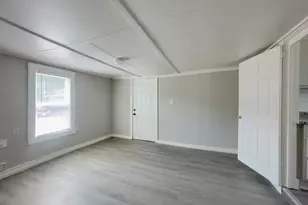 2710 Brewster St, Houston, TX 77026 - Photo 13