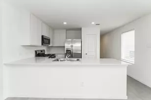 10829 Bird Of Paradise Ln, Houston, TX 77016 - Photo 7