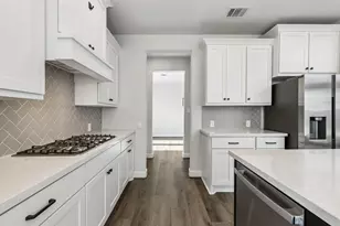 18702 Denio Site Dr, Cypress, TX 77433 - Photo 7