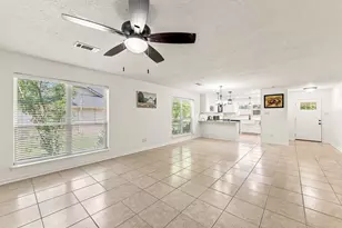 13185 Crest Dr, Willis, TX 77318 - Photo 17