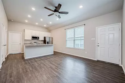 10954 Amblewood Street, Willis, TX 77318 - Photo 5
