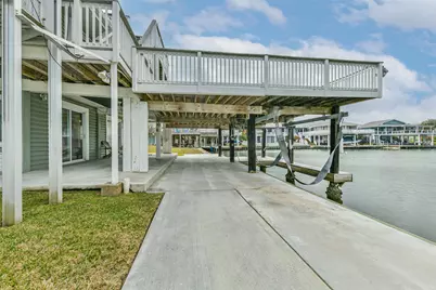 16542 E Bayside Way, Galveston, TX 77554 - Photo 43