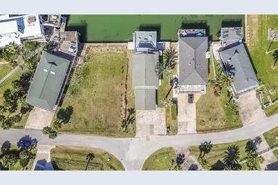 16542 E Bayside Way, Galveston, TX 77554 - Photo 47