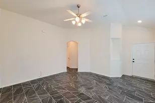 13711 Aragon Meadow Ln, Houston, TX 77049 - Photo 9