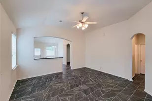 13711 Aragon Meadow Ln, Houston, TX 77049 - Photo 7