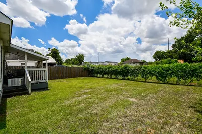4526 Canal Street, Houston, TX 77011 - Photo 13