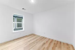 9326 Firnat St, Houston, TX 77016 - Photo 23