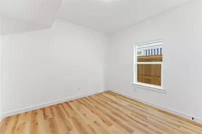 9326 Firnat Street, Houston, TX 77016 - Photo 15