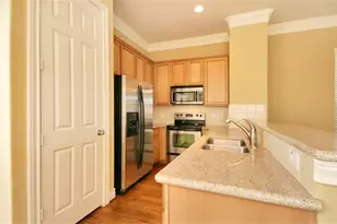 1717 Spring St, Houston, TX 77007 - Photo 5