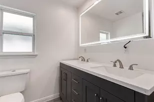 9811 Kerr St, Houston, TX 77029 - Photo 15