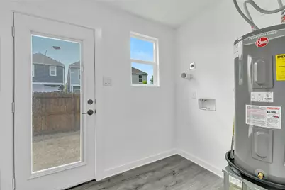 110 Harris Court, Houston, TX 77009 - Photo 25