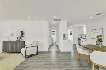 110 Harris Court, Houston, TX 77009 - Photo 3