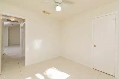 10927 Spanish Grant Drive, Sugar Land, TX 77498 - Photo 15