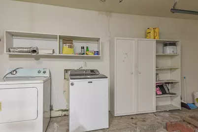 10927 Spanish Grant Drive, Sugar Land, TX 77498 - Photo 19