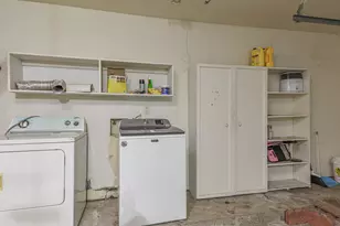 10927 Spanish Grant Dr, Sugar Land, TX 77498 - Photo 19