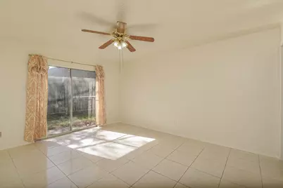 10927 Spanish Grant Drive, Sugar Land, TX 77498 - Photo 11