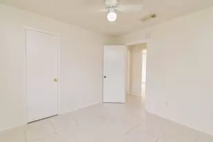 10927 Spanish Grant Dr, Sugar Land, TX 77498 - Photo 17