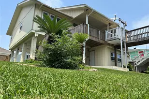 794 Marlin St, Bayou Vista, TX 77563 - Photo 1