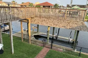 794 Marlin St, Bayou Vista, TX 77563 - Photo 23