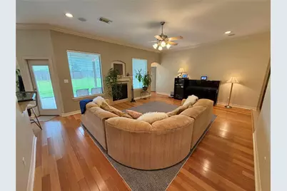 1448 S Bluebonnet Lane, Angleton, TX 77515 - Photo 5