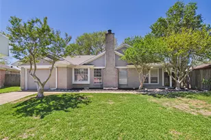 8403 Lazy Brook Ln, La Porte, TX 77571 - Photo 1