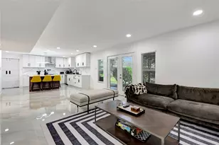 1726 Peer Dr, Houston, TX 77043 - Photo 21