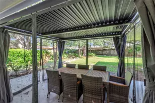 1726 Peer Dr, Houston, TX 77043 - Photo 5