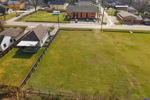 950 Granville Dr, Houston, TX 77091 - Photo 5