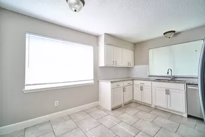 923 Kenforest Drive, Missouri City, TX 77489 - Photo 15