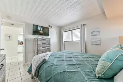 7310 Seawall Boulevard #402, Galveston, TX 77551 - Photo 27