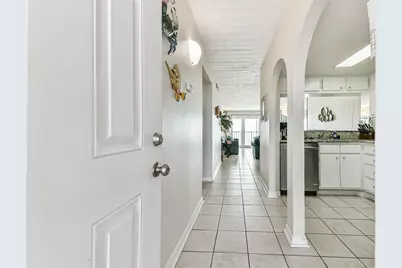 7310 Seawall Boulevard #402, Galveston, TX 77551 - Photo 15